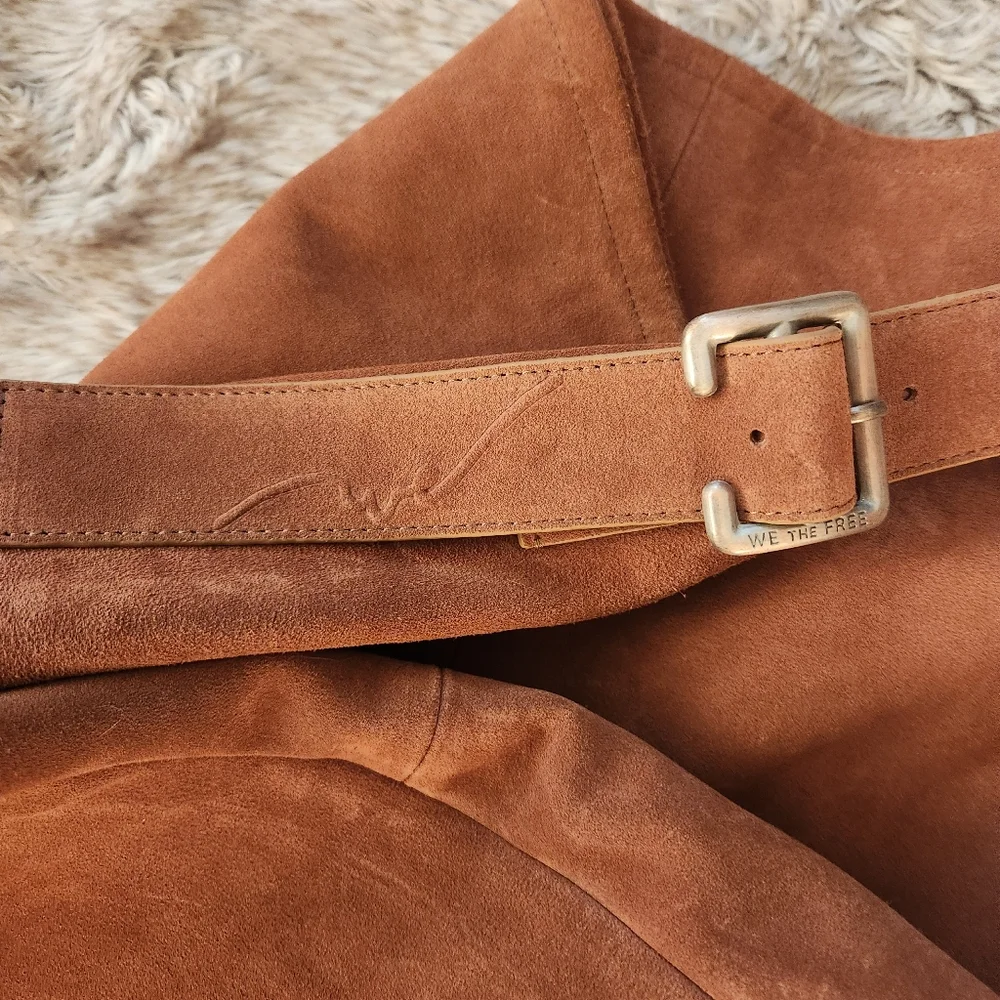 Free People adjustable shoulder